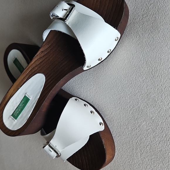 United Colors Of Benetton Shoes - United Colors of Benneton Clog Sandals in White, Size 40 EU (9/9.5 US)
